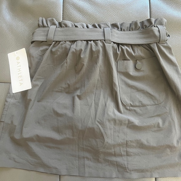 Athleta Skyline Skort (Green/Gray) - Picture 2 of 3